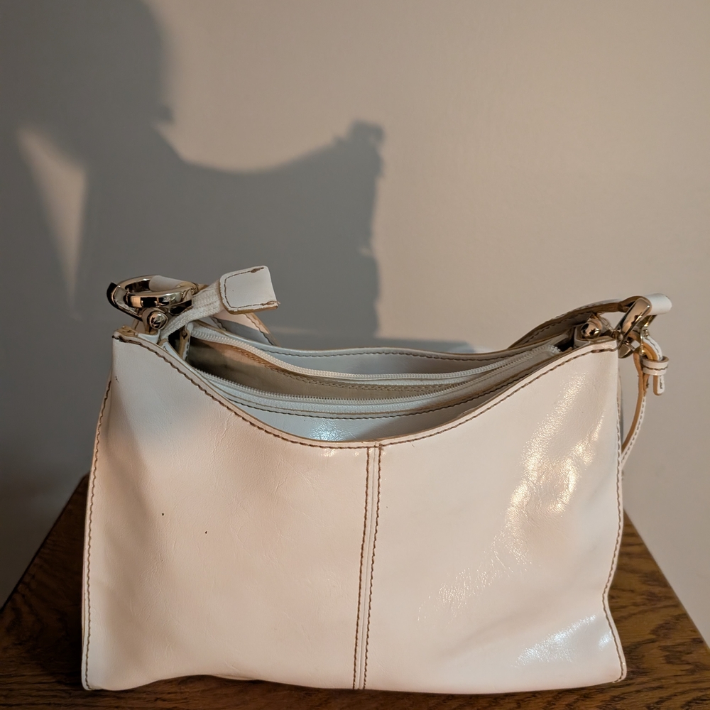 Elegant Cream Handbag